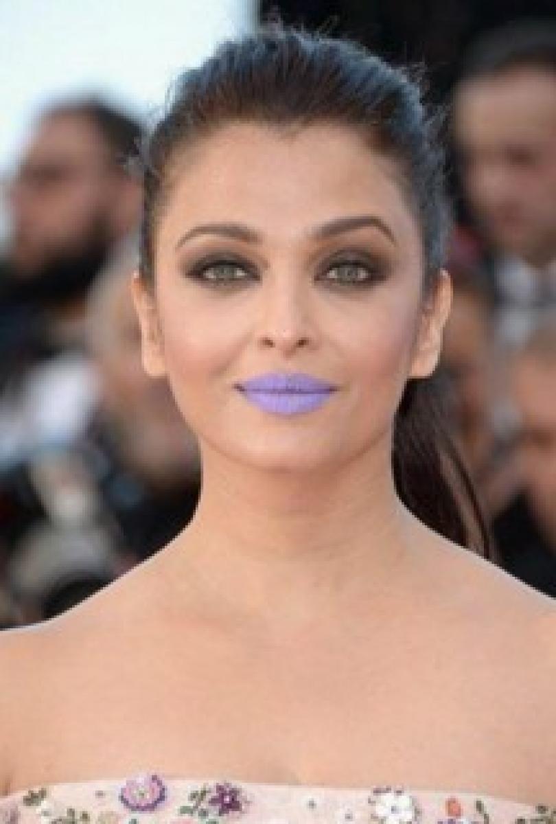 Bold lips, flowy gowns: Aishwarya Rai, Sonam Kapoors looks at Cannes 2016 are stunning